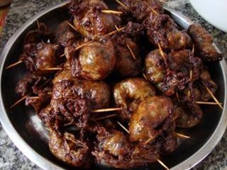 ڰ