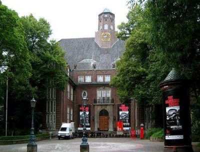 ʷ