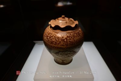 Դز